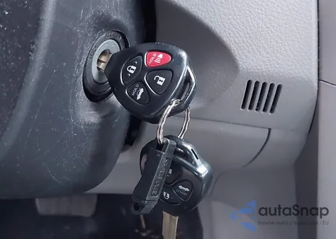 2013 Toyota Corolla Le z USA, uszkodzony, nr VIN JTDBU4EE5DJ114505